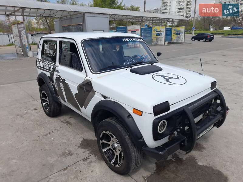 Внедорожник / Кроссовер ВАЗ / Lada 21214 / 4x4 2005 в Запорожье