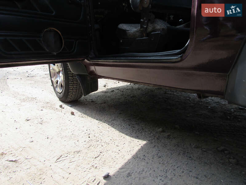 Позашляховик / Кросовер ВАЗ / Lada 21214 / 4x4 2008 в Тернополі