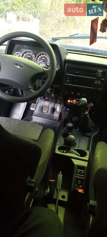 Позашляховик / Кросовер ВАЗ / Lada 21214 / 4x4 2009 в Харкові