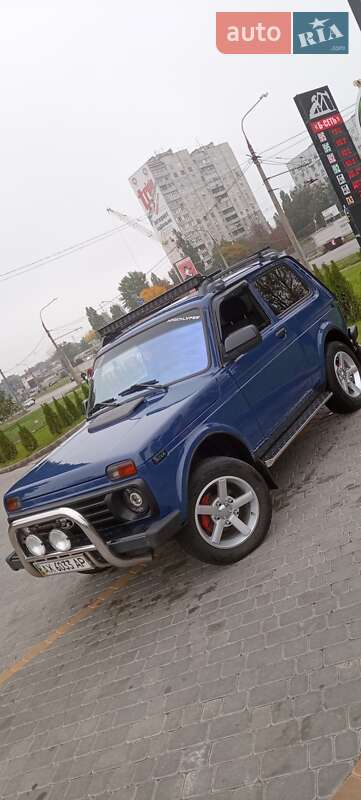 Позашляховик / Кросовер ВАЗ / Lada 21214 / 4x4 2009 в Харкові