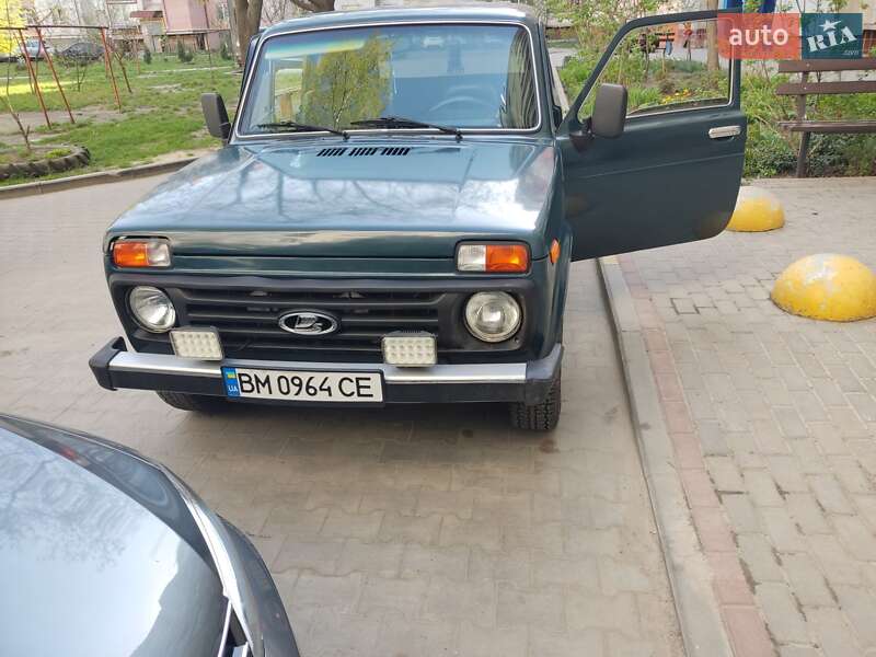 Позашляховик / Кросовер ВАЗ / Lada 21214 / 4x4 2007 в Сумах