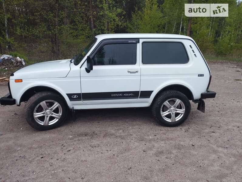 Позашляховик / Кросовер ВАЗ / Lada 21214 / 4x4 2007 в Лебедині