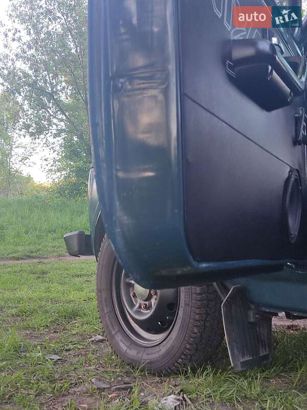 Позашляховик / Кросовер ВАЗ / Lada 21214 / 4x4 2007 в Сумах