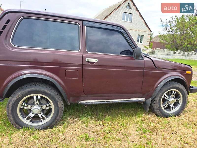 Внедорожник / Кроссовер ВАЗ / Lada 21214 / 4x4 2011 в Сумах