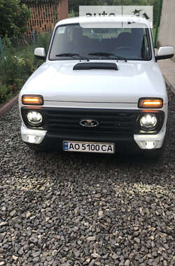 Позашляховик / Кросовер ВАЗ / Lada 21214 / 4x4 2014 в Ужгороді