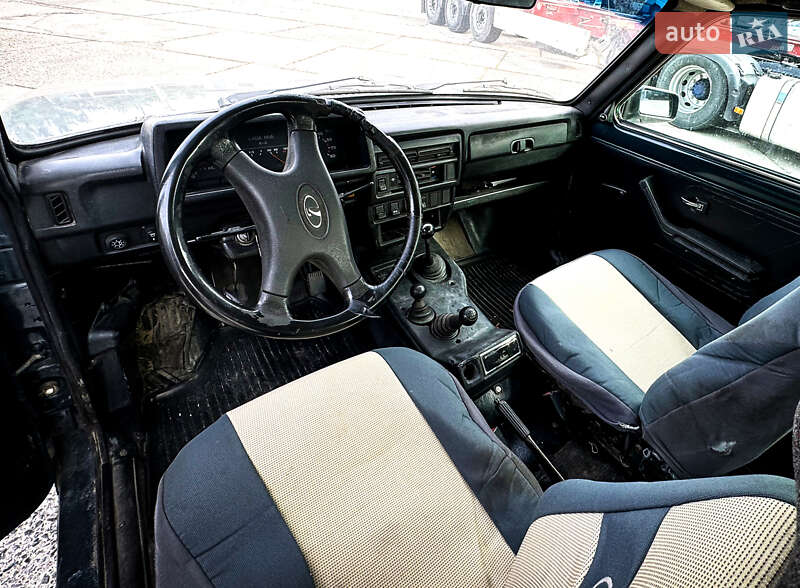 Внедорожник / Кроссовер ВАЗ / Lada 21214 / 4x4 2005 в Усатово