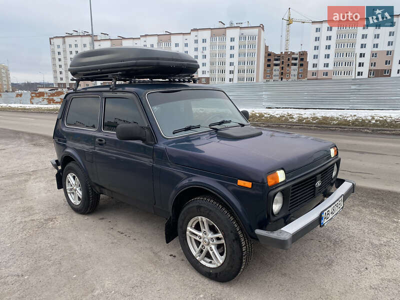 Позашляховик / Кросовер ВАЗ / Lada 21214 / 4x4 2011 в Вінниці