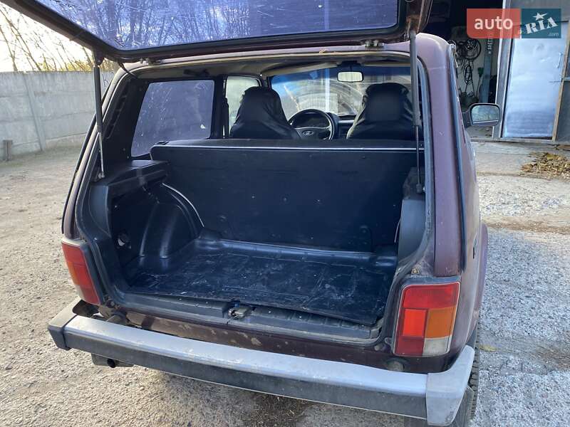 Позашляховик / Кросовер ВАЗ / Lada 21214 / 4x4 2010 в Новомиргороді