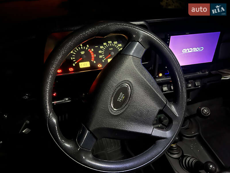 Позашляховик / Кросовер ВАЗ / Lada 21214 / 4x4 2010 в Дніпрі