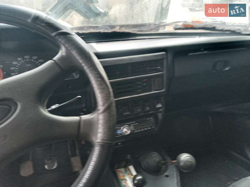Внедорожник / Кроссовер ВАЗ / Lada 21214 / 4x4 2010 в Борисполе