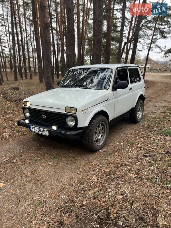 Позашляховик / Кросовер ВАЗ / Lada 21214 / 4x4 2003 в Харкові