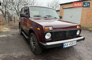 Позашляховик / Кросовер ВАЗ / Lada 21214 / 4x4 2010 в Богодухіву