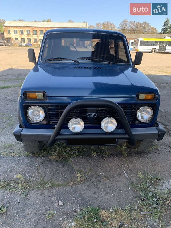 Внедорожник / Кроссовер ВАЗ / Lada 21214 / 4x4 2005 в Александрие