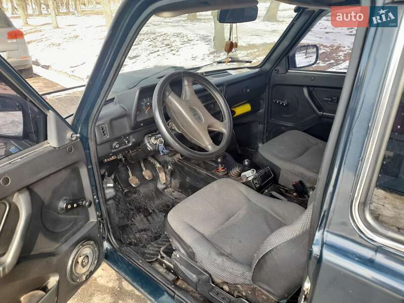 Позашляховик / Кросовер ВАЗ / Lada 21214 / 4x4 2012 в Побужському