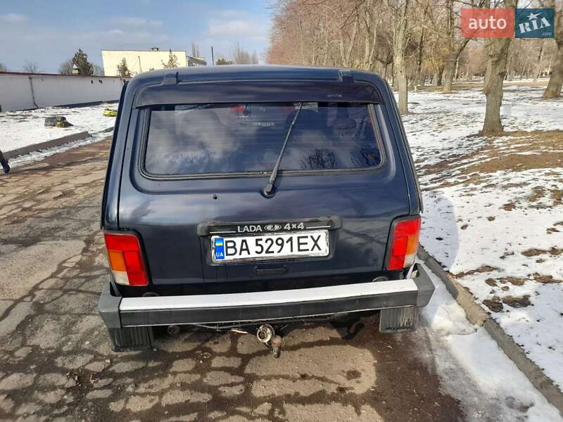 Позашляховик / Кросовер ВАЗ / Lada 21214 / 4x4 2012 в Побужському