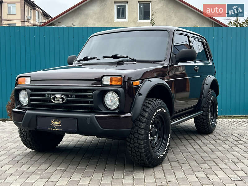 Внедорожник / Кроссовер ВАЗ / Lada 21214 / 4x4 2005 в Одессе