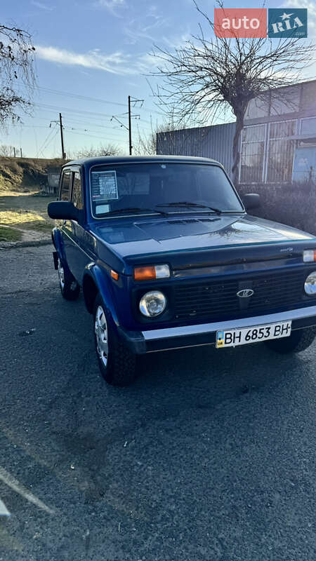 Внедорожник / Кроссовер ВАЗ / Lada 21214 / 4x4 2010 в Белгороде-Днестровском