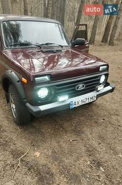 Внедорожник / Кроссовер ВАЗ 21214 / 4x4 2011 в 