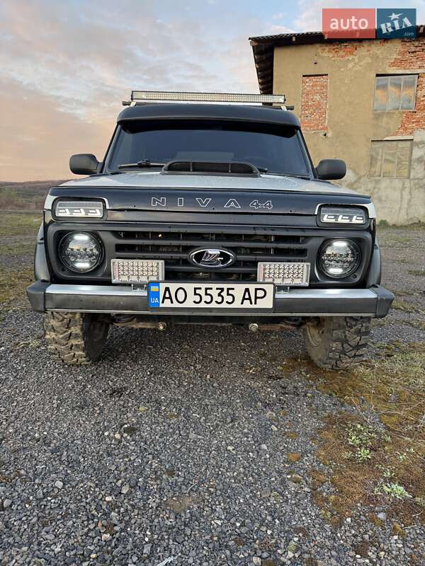 Внедорожник / Кроссовер ВАЗ / Lada 21214 / 4x4 2005 в Ужгороде
