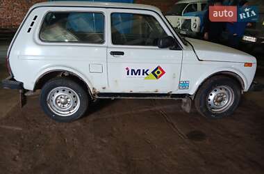 Позашляховик / Кросовер ВАЗ 21214 / 4x4 2015 в 
