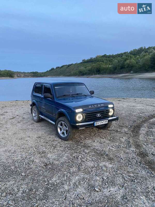 Позашляховик / Кросовер ВАЗ 21214 / 4x4 2012 в 