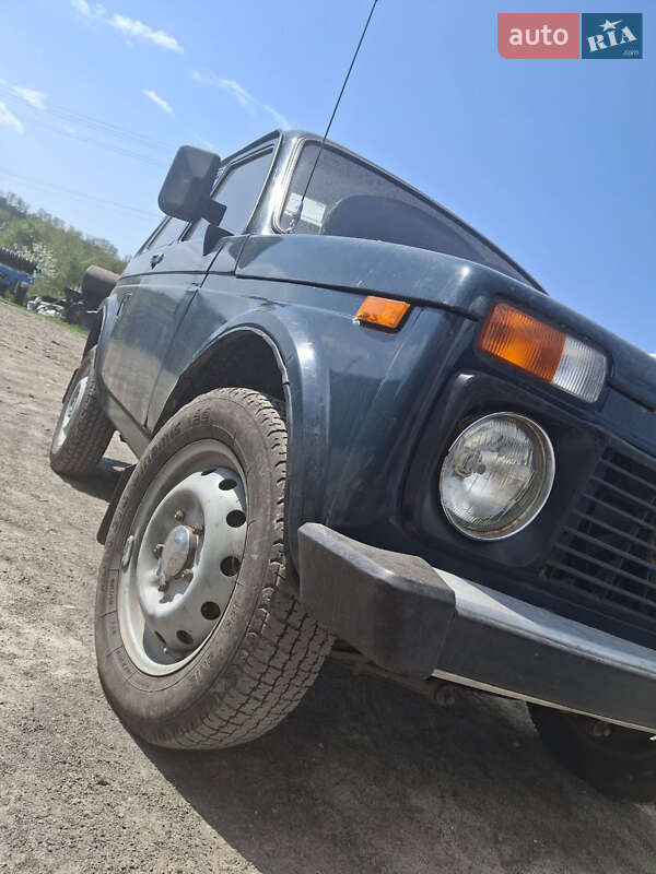 Внедорожник / Кроссовер ВАЗ / Lada 21214 / 4x4 2003 в Городке фото 2 Внедорожник / Кроссовер ВАЗ / Lada 21214 / 4x4 2003 в Городке