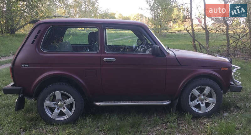 Позашляховик / Кросовер ВАЗ / Lada 21214 / 4x4 2011 в Києві