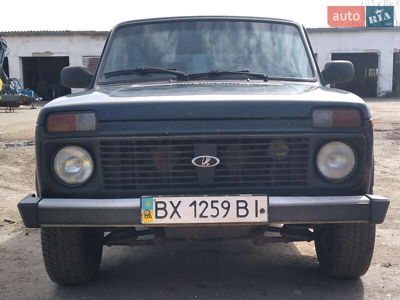 Позашляховик / Кросовер ВАЗ 21214 / 4x4 2015 в 