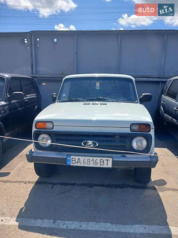 Позашляховик / Кросовер ВАЗ 21214 / 4x4 2018 в 