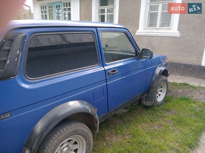 Позашляховик / Кросовер ВАЗ / Lada 21214 / 4x4 2006 в Новій Ушиці