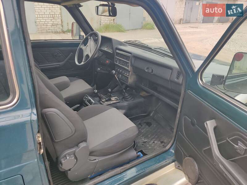 Внедорожник / Кроссовер ВАЗ / Lada 21214 / 4x4 2009 в Запорожье