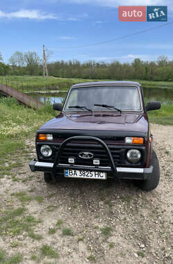 Внедорожник / Кроссовер ВАЗ 21214 / 4x4 2014 в 