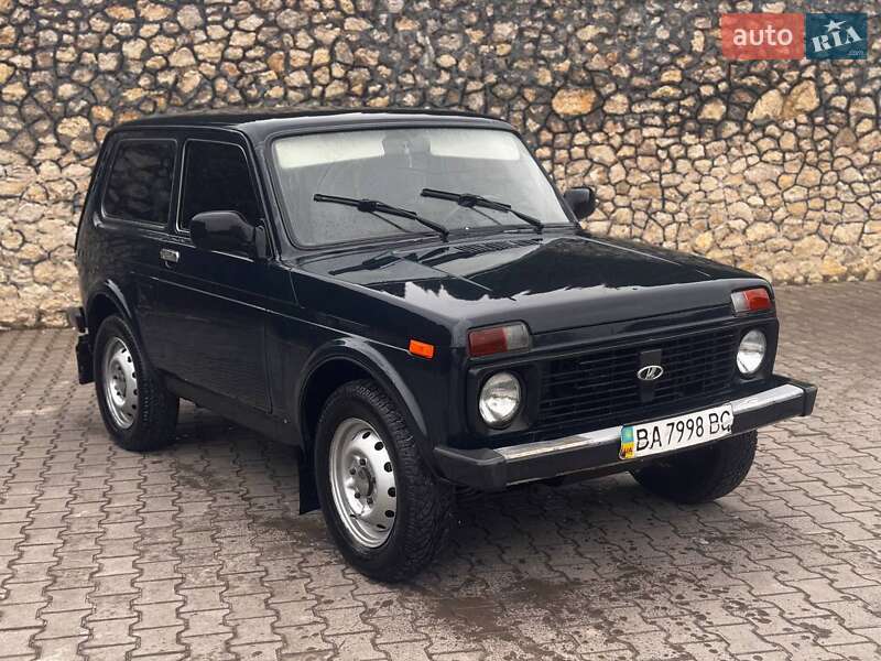 Внедорожник / Кроссовер ВАЗ 21214 / 4x4 2013 в 