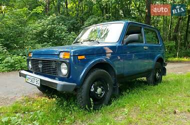 Внедорожник / Кроссовер ВАЗ 21214 / 4x4 2011 в Житомире