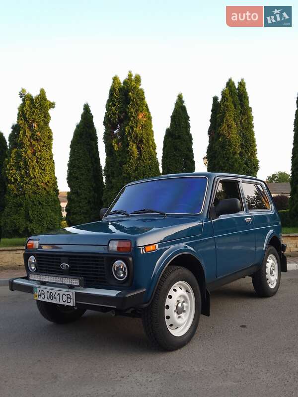 Внедорожник / Кроссовер ВАЗ / Lada 21214 / 4x4 2011 в Тростянце