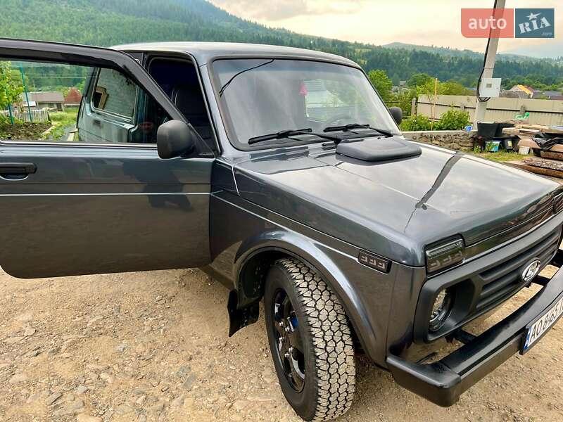 Внедорожник / Кроссовер ВАЗ / Lada 21214 / 4x4 2018 в Хусте