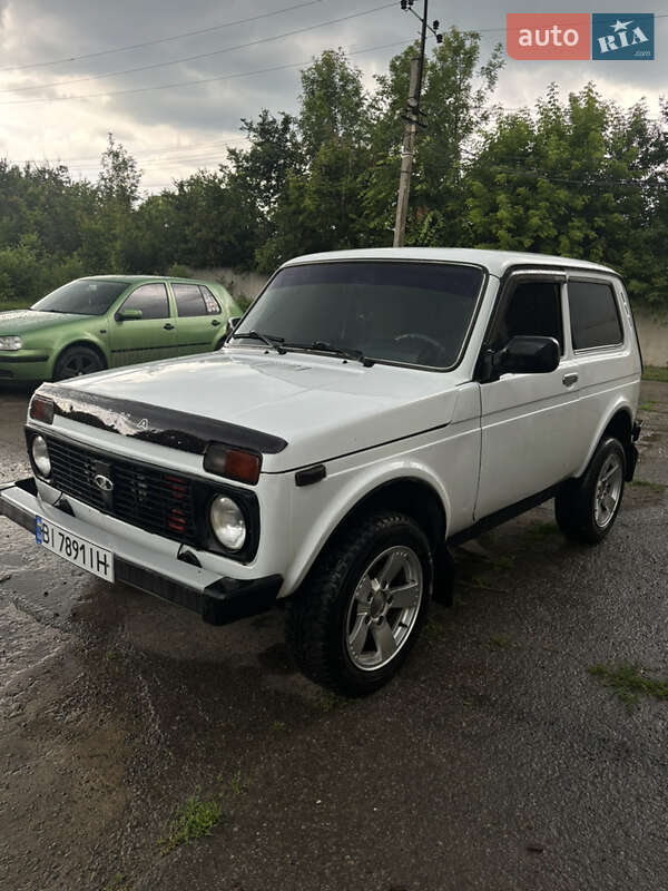 Позашляховик / Кросовер ВАЗ / Lada 21214 / 4x4 2013 в Харкові