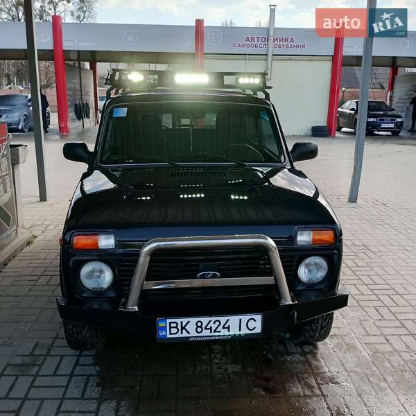 Внедорожник / Кроссовер ВАЗ / Lada 21214 / 4x4 2011 в Дубно