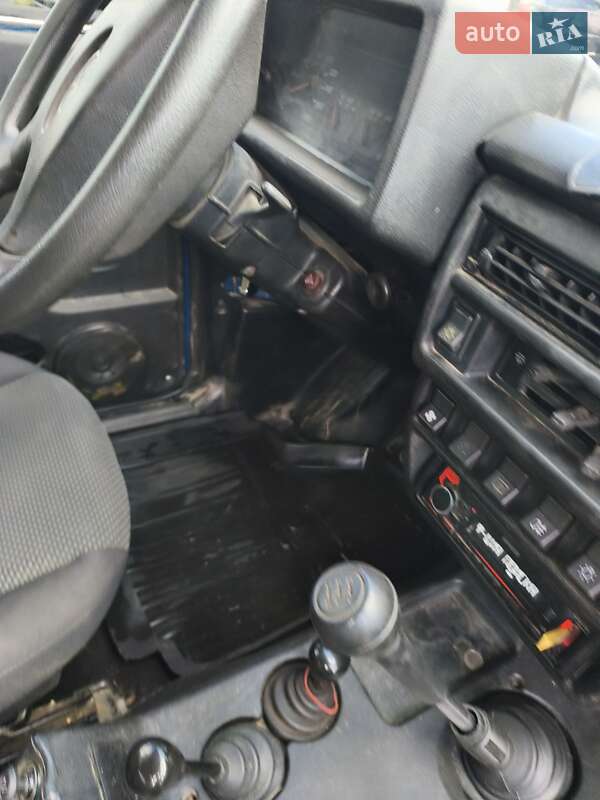 Позашляховик / Кросовер ВАЗ / Lada 21214 / 4x4 2010 в Сумах