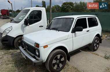Позашляховик / Кросовер ВАЗ 21214 / 4x4 2014 в Києві