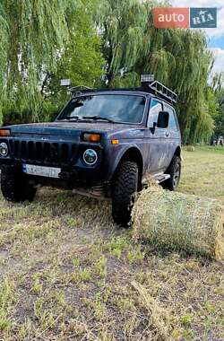 Внедорожник / Кроссовер ВАЗ 21214 / 4x4 1995 в 