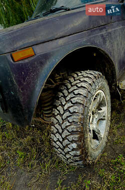 Внедорожник / Кроссовер ВАЗ 21214 / 4x4 1995 в 