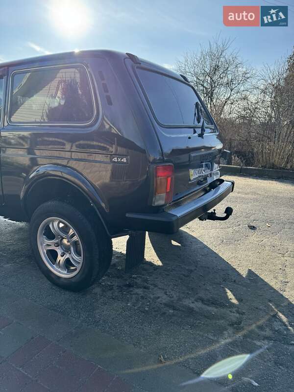 Позашляховик / Кросовер ВАЗ / Lada 21214 / 4x4 2010 в Краматорську