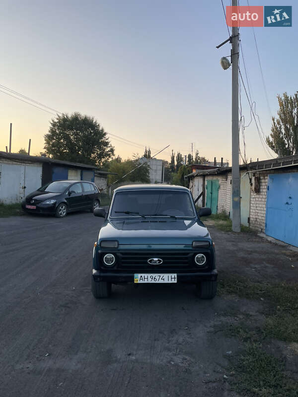 Внедорожник / Кроссовер ВАЗ 21214 / 4x4 2010 в 