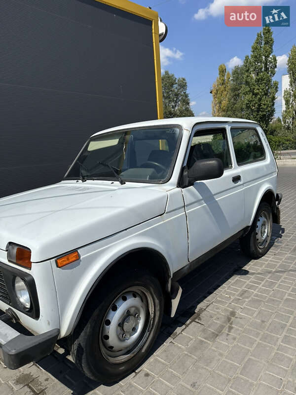 Внедорожник / Кроссовер ВАЗ / Lada 21214 / 4x4 2015 в Днепре