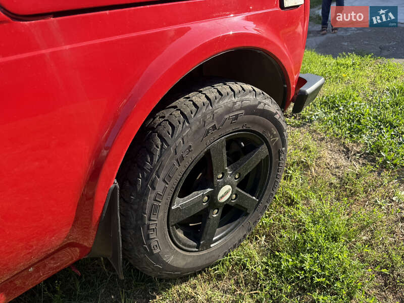 Внедорожник / Кроссовер ВАЗ / Lada 21214 / 4x4 2006 в Черкассах