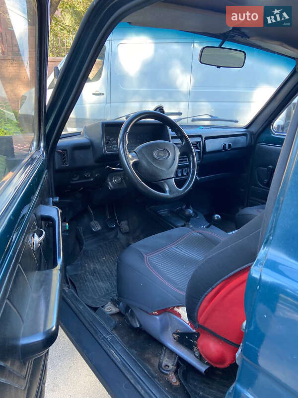 Внедорожник / Кроссовер ВАЗ / Lada 21214 / 4x4 2007 в Киеве фото 6 Внедорожник / Кроссовер ВАЗ / Lada 21214 / 4x4 2007 в Киеве