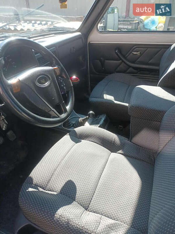 Позашляховик / Кросовер ВАЗ / Lada 21214 / 4x4 2008 в Рахові