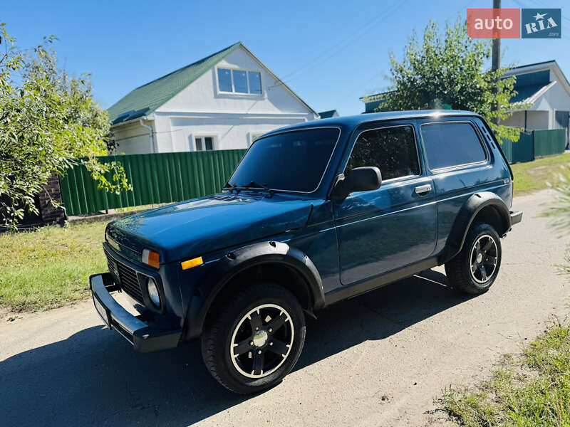 Внедорожник / Кроссовер ВАЗ / Lada 21214 / 4x4 2012 в Лохвице