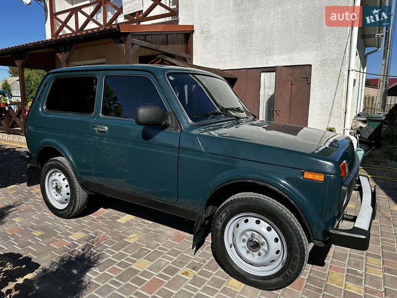 Внедорожник / Кроссовер ВАЗ / Lada 21214 / 4x4 2011 в Хмельнике